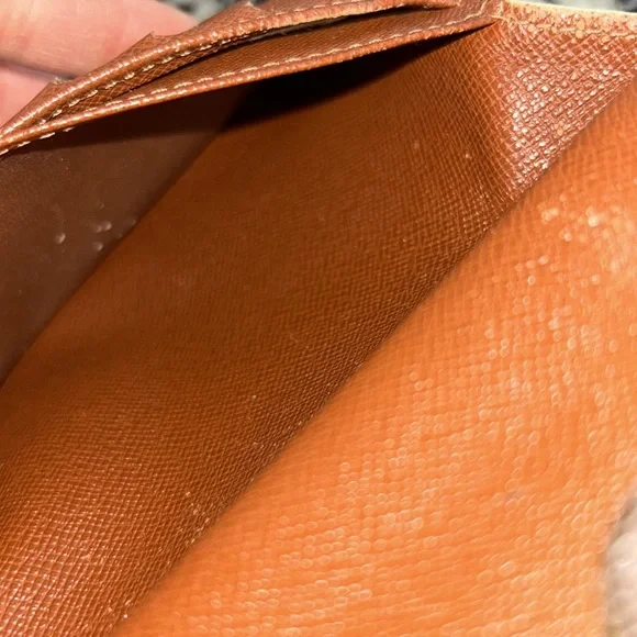 LV Monogram Kisslock Wallet - Picture 14 of 16